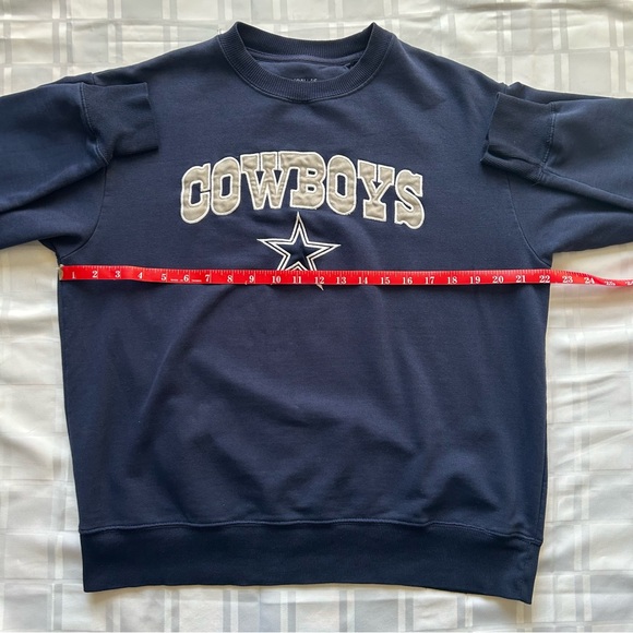 Cowboys Lightweight Navy Blue Crewneck Sweater - Picture 5 of 11